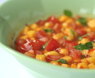 Sweet mango/tomat salsa