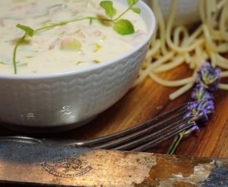 Pastasås med kallrökt lax