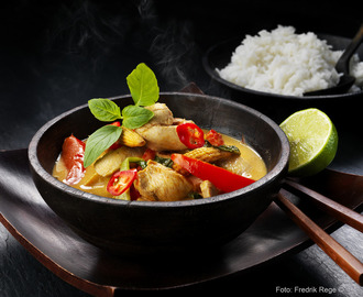 Kycklinggryta- Thai Red Curry