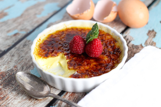 Classic Creme Brulee – The Perfect Make-Ahead Dessert