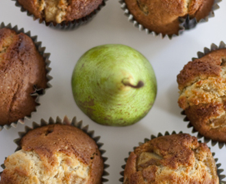 Vad trädgården erbjuder - Päronmuffins!