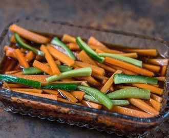 Morot- och gruksallad med asiatiska smaker