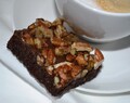 Brownie med pekannötskrisp