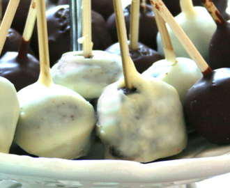 Cake pops black&white