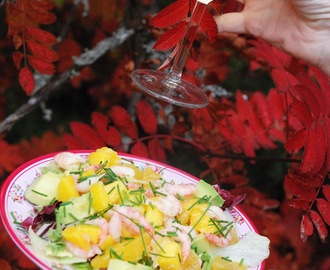 Asiatisk sallad med räkor och apelsin