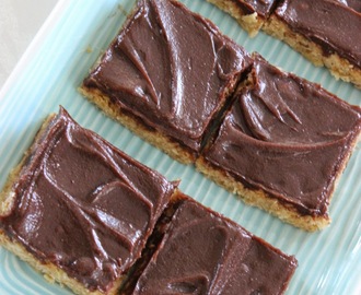 Havrekakor med chokladkolatopping