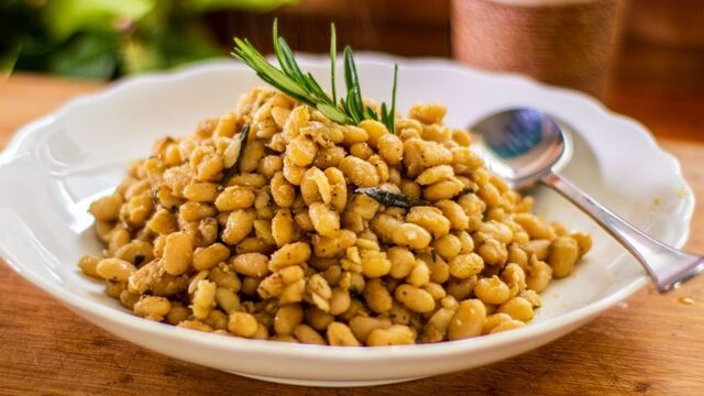 White Beans with Garlic And Rosemary - 