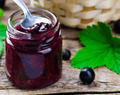 Svartvinbärssylt med syltsocker – Recept
