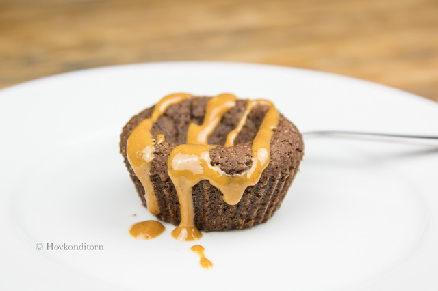 Chocolate Peanut Butter Muffins, dairy-free, sugar-free and gluten-free