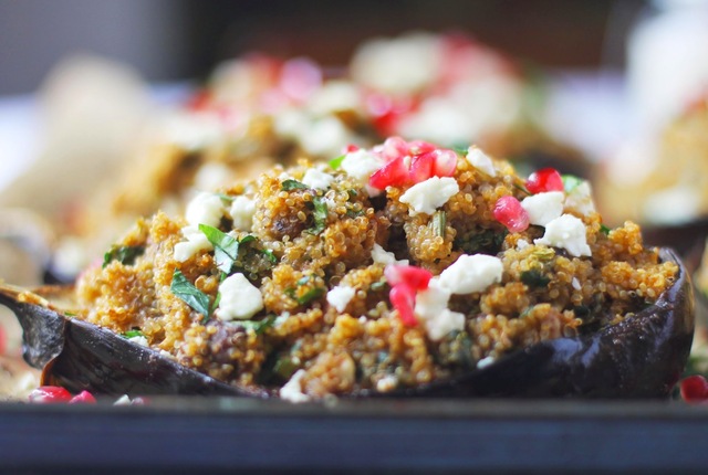 Ugnsbakade auberginehalvor med citronquinoa