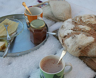 Glöggkryddad rabarbersylt – suveränt god  till ost & kex kvällen!