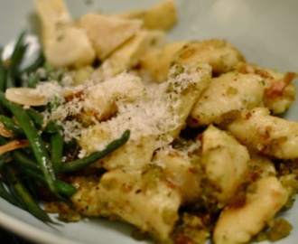 Pestoslungad gnocchi med haricot verts