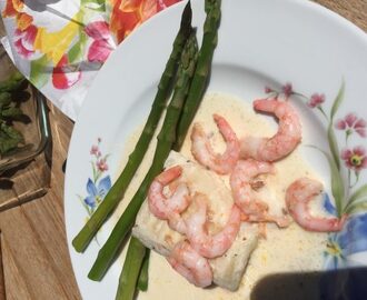 Fisk med vin och gräddsås