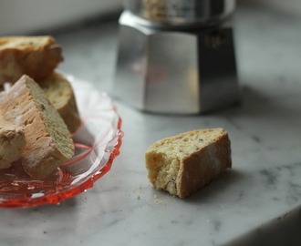 Mjölkfria biscotti