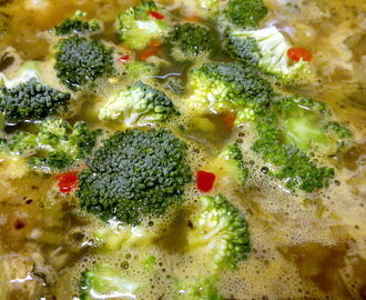 Broccolisoppa och varma mackor. #Middag