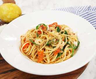 Italiensk räkpasta med chili och vitlök