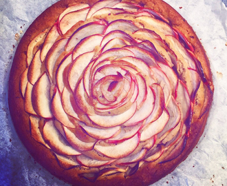 Glutenfri Äppelgalette med valnötter och dadlar