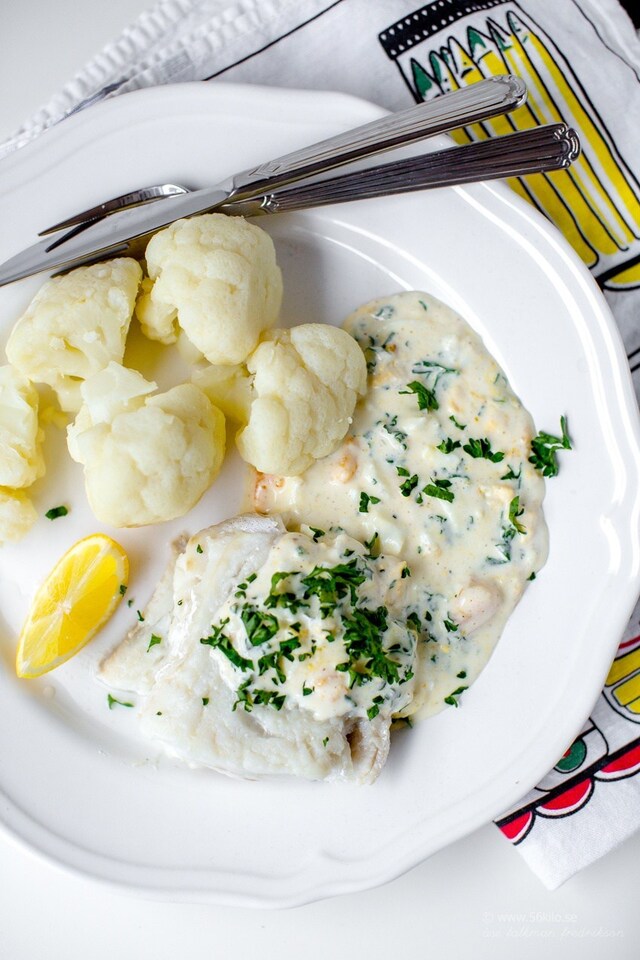 Kokt torsk med ägg- och persiljesås - 56kilo.se | LCHF Recept & Livets goda
