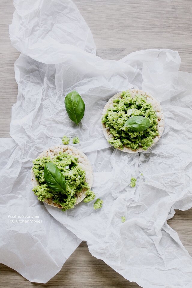 Organic Rice Cakes with Pea Pesto and Fresh Basil