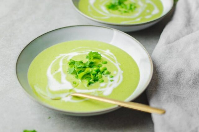 Creamy vegan pea soup
