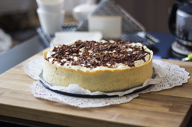 Chocolate filled banofee pie with walnuts