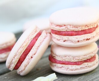 Hallonmacarons