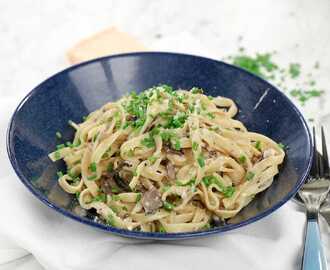 Tagliatelle med svamp och vitlök