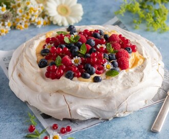 Pavlova med lemon curd grädde