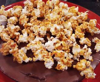 Chokladkaka med popcorn