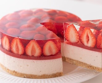 いちごのレアチーズケーキの作り方 No-Bake Strawberry Cheesecake＊Eggless 