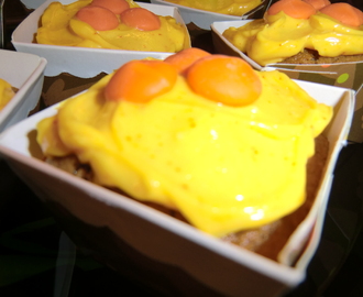 Pepparkaksmuffins med apelsin- och saffransglasyr - glutenfria