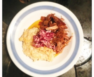 Pulled pork m/ sellerirot och vita bönor