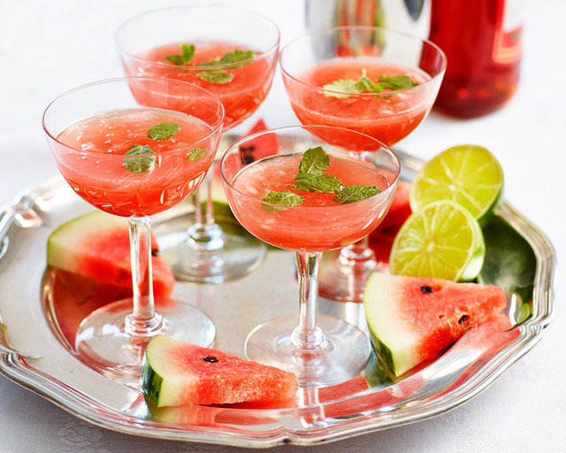 Campari soda med vattenmelon, lime och mynta