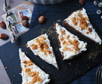 Morotskakans dag - Carrot Cake with Lemon Frosting