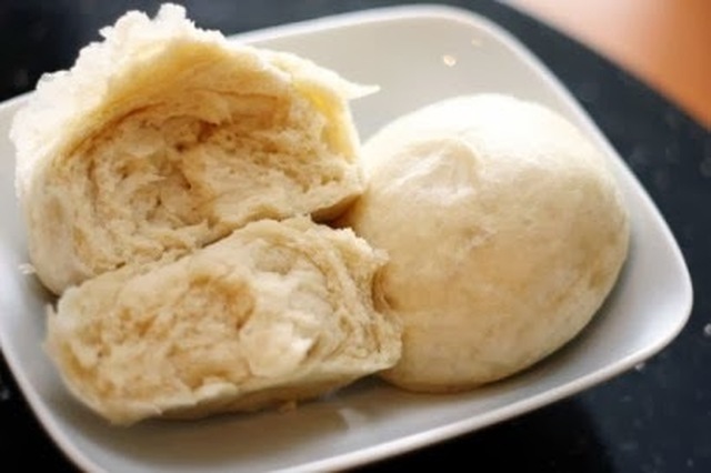 Mantou (steamed buns / ångade bullar)