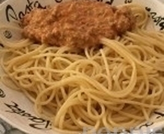 Köttfärssås (Meat sauce)