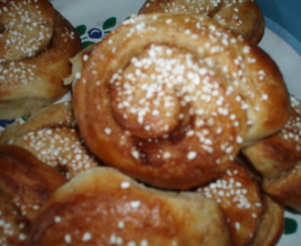 Stora kanelbullar