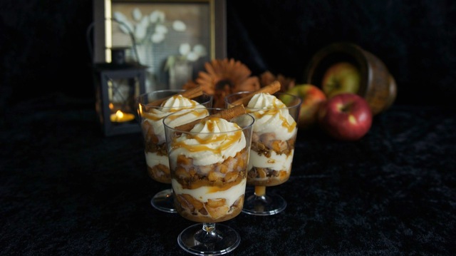 Apple caramel trifle