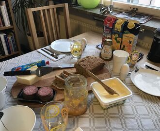 God våffelfrukost hos kusinen