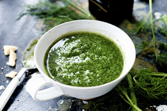 Parmesansås med citron och dill