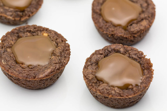 Mini Chocolate-Caramel Muffins