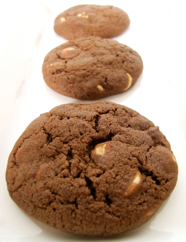 Chokladcookies med muscovadosocker och vit choklad