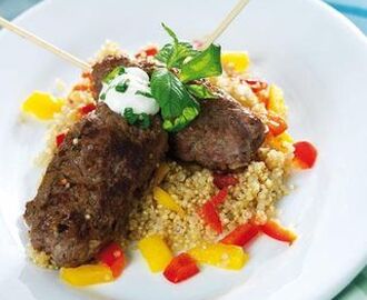 Kebabspett på quinoabädd