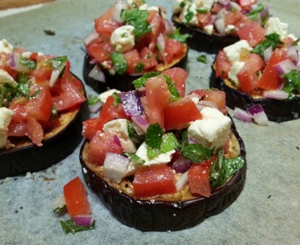 Aubergine med fetaost och mynta