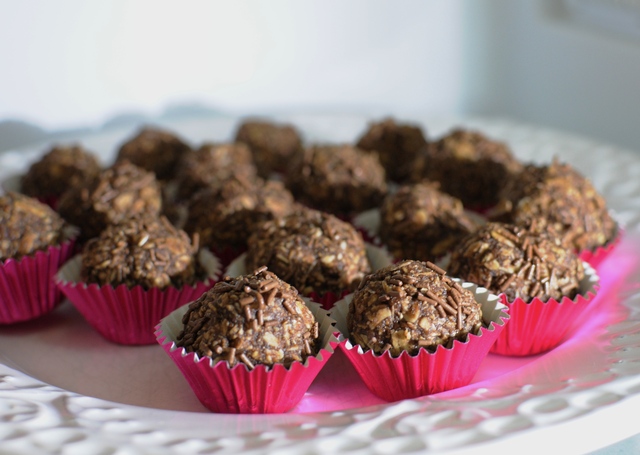 Macarons och chokladbollar