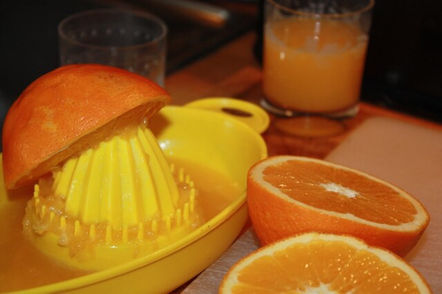 Migas och färskpressad apelsinjuice till frukost