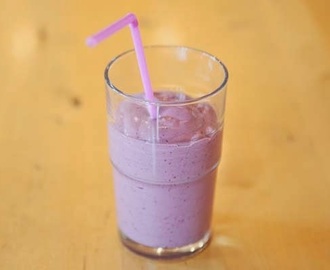 Smoothie med blåbär och kardemumma