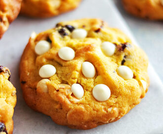 Lyxiga saffranscookies med vit choklad, tranbär 