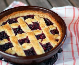 Sweet cherry pie på vilda körsbär