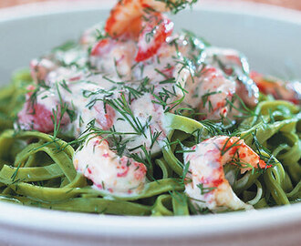 Pasta med kräftstjärtar